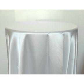 Fehér színű szatén körabrosz bérlése